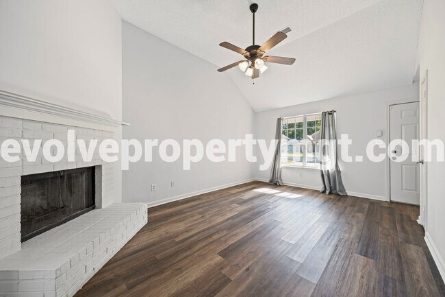 Photo - 8608 Port Douglas Dr