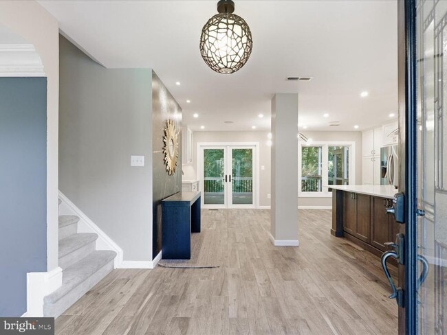 11108 Lochinver Ln