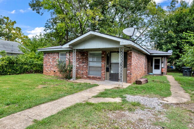 Photo - 521 16th St SW