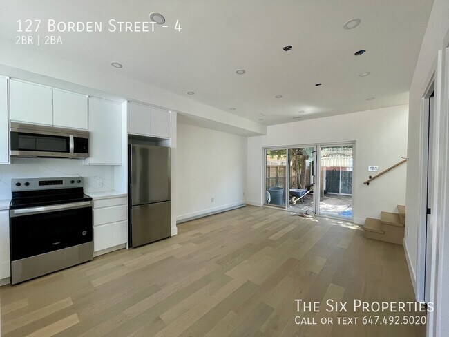 Photo - Brand New 2 Bed 1.5 Bath Coach House in Downtown Toronto Unit 4