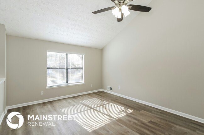 Photo - 4602 High Gate Ln