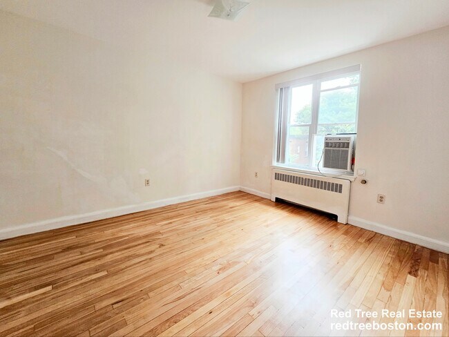 42 Dean Rd Unit 5