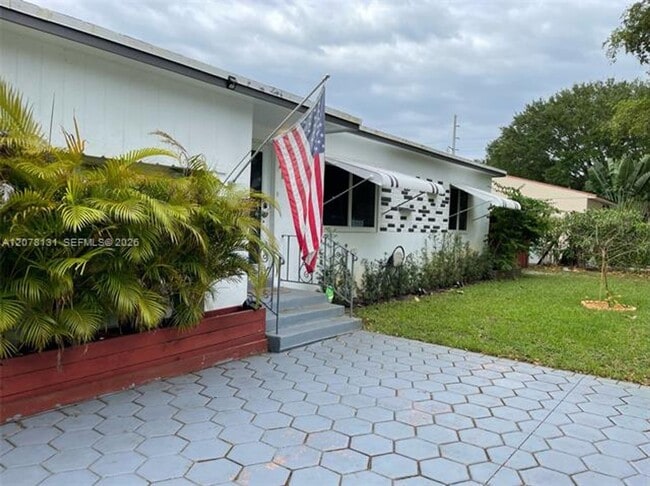 Photo - 1545 NE 138th St