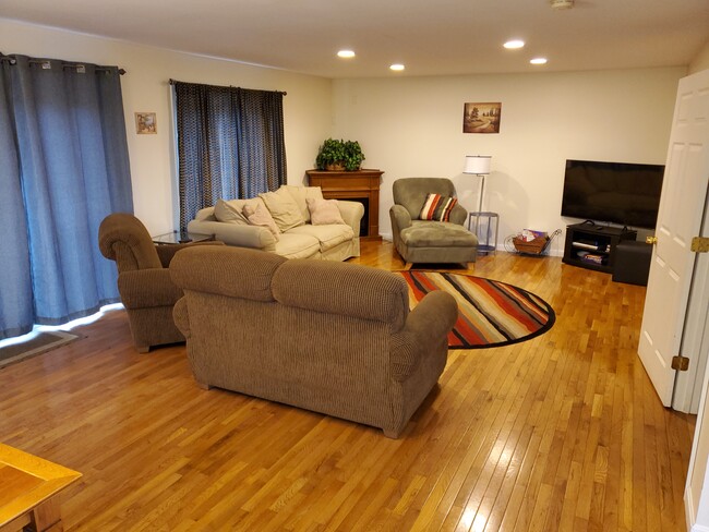 Photo - 27 Route 103