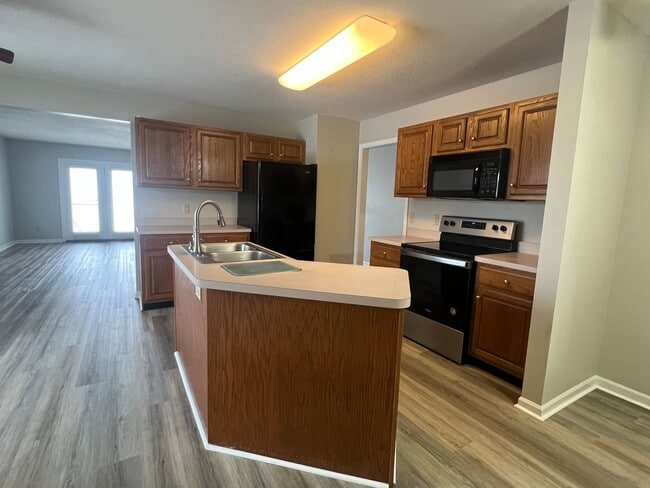 Photo - 2 Bedroom / 2 Bath Condo in Muncie