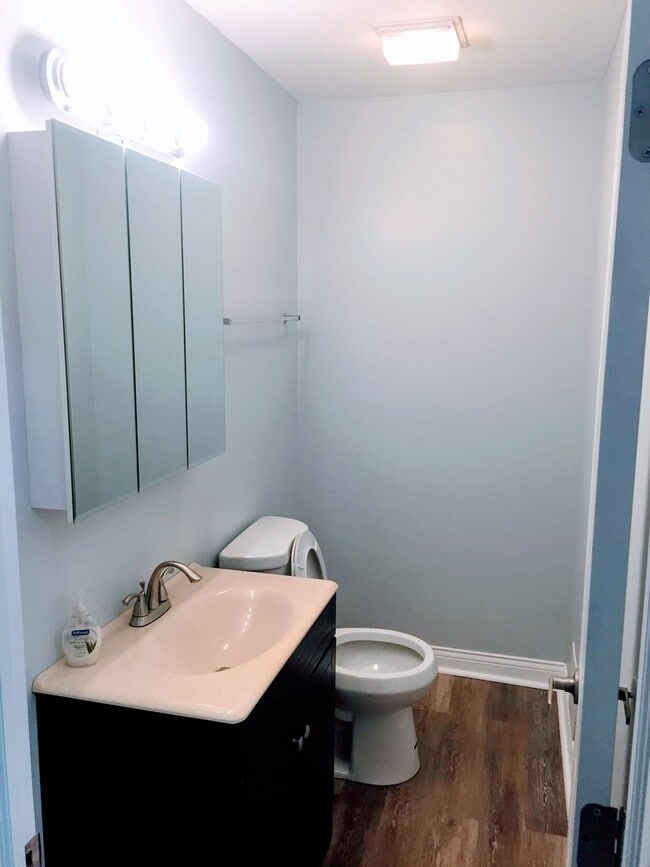 Photo - 1354 W Ohio St Unit 1st floor