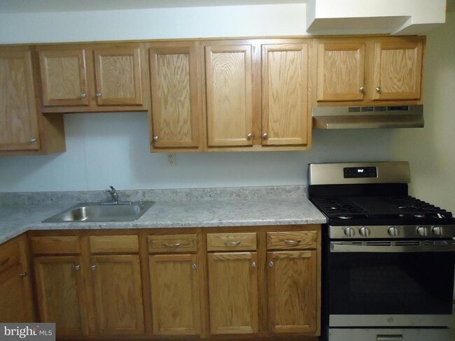 Photo - 1444 Barrett Rd