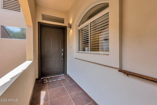 8653 E Royal Palm Rd Unit 2014