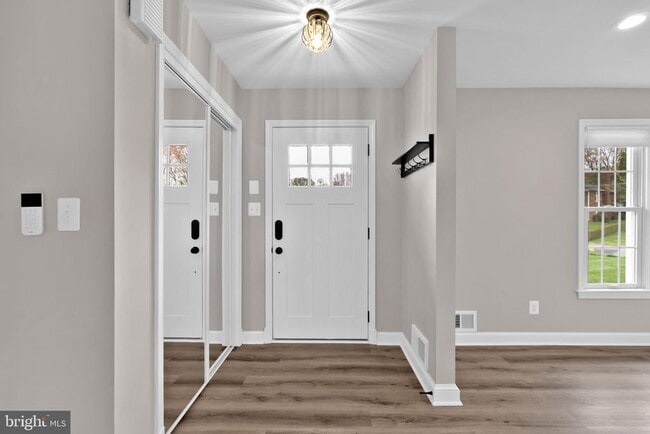 Photo - 2215 Lida Ct