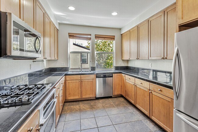 Photo - 901 Font Ter House