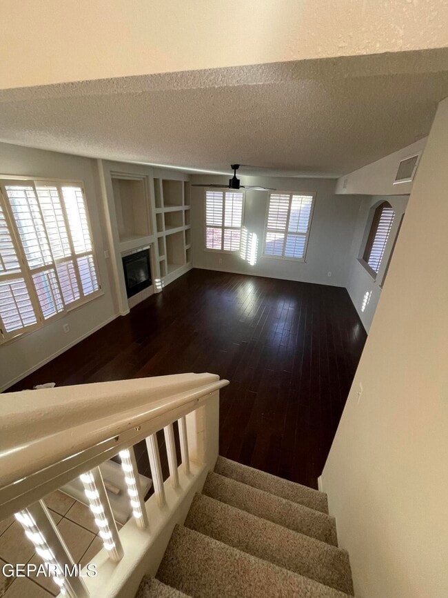 Photo - 206 Vic Clark Ct