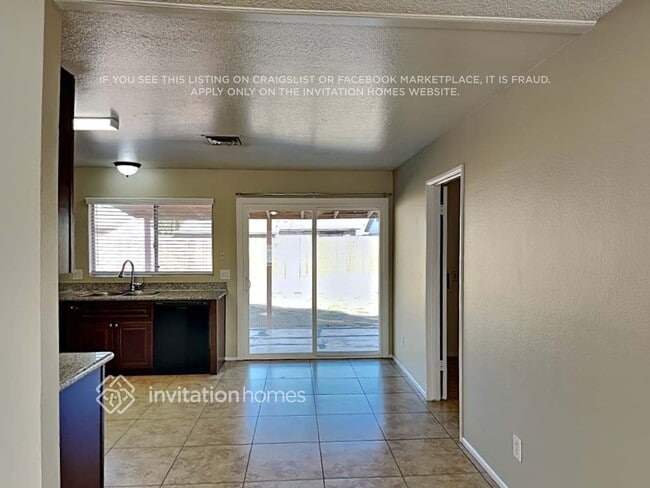 Photo - 7124 W Flower St