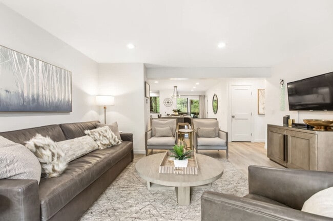 Photo - 1024 E Hopkins Ave Unit FL1-ID1021504P