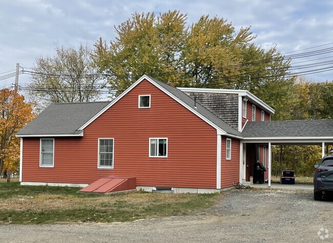 Building Photo - 41 Town Farm Rd Rental