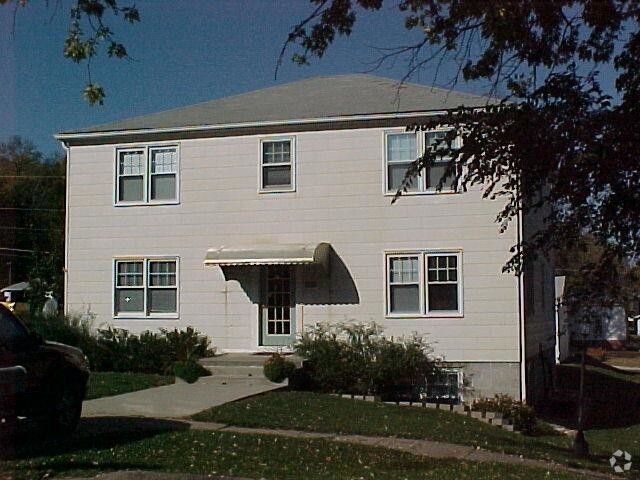 Front entrance - 1210 17th St Unit 4 Rental