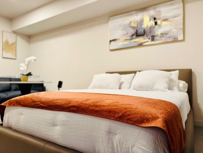 Photo - 121 NE 5th St Unit 901B