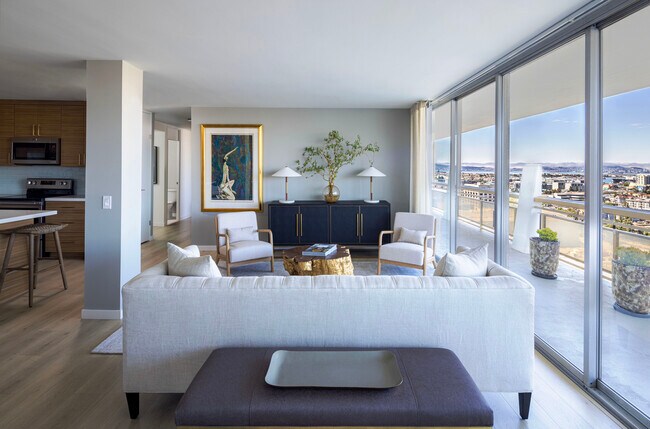 1200 Lakeshore