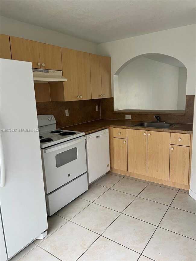 Photo - 2911 SE 13th Ave Unidad 104-49