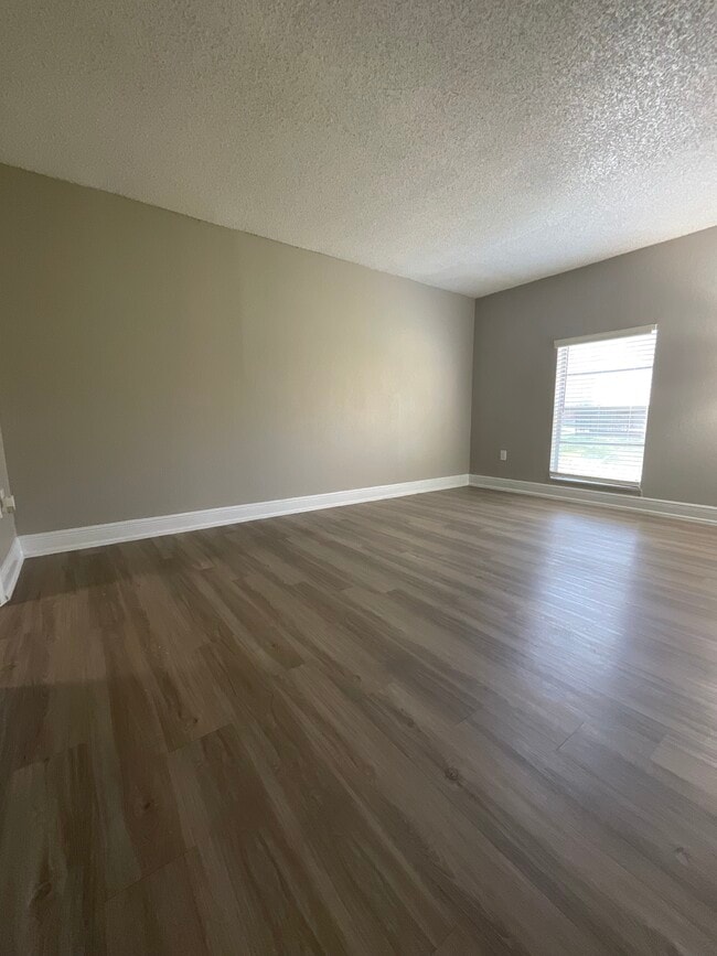 Photo - River Rock Apartments