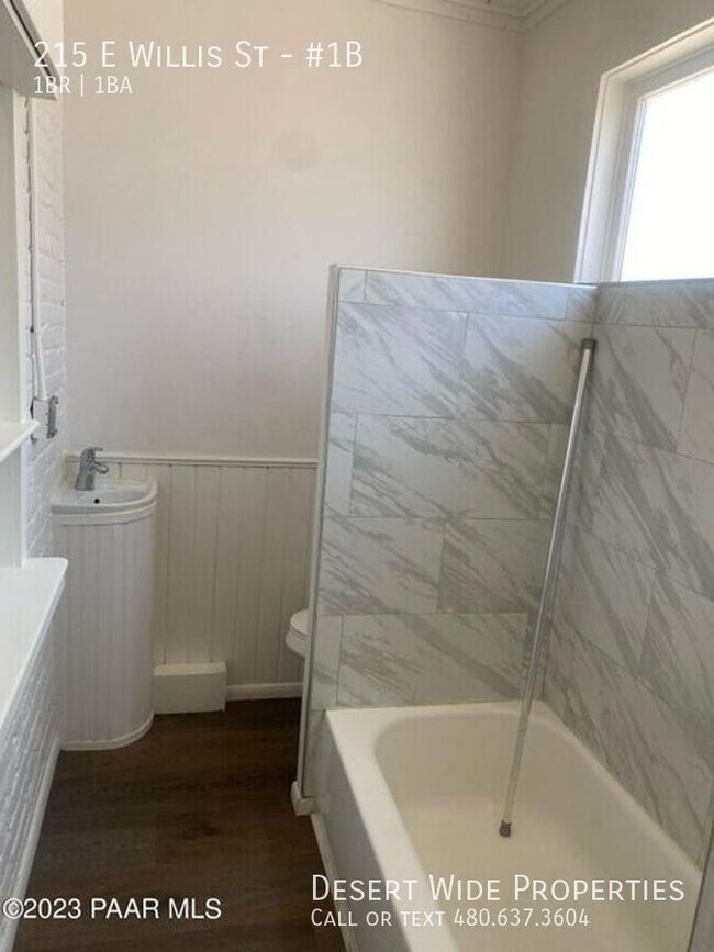 Photo - 215 E Willis St Unit #1B