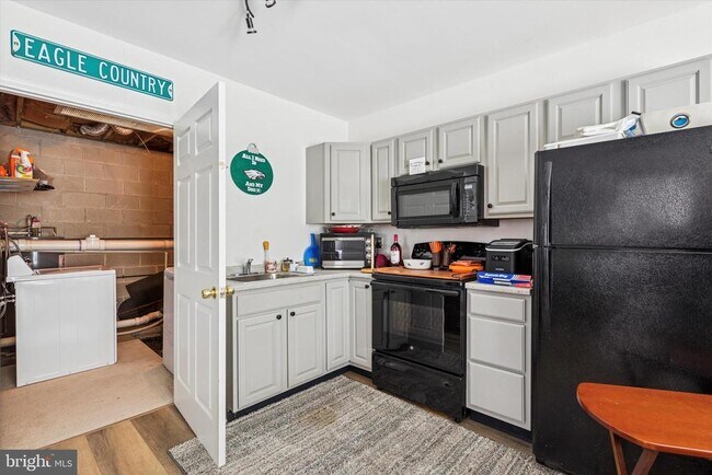 Photo - 207 Delmar St