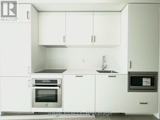 Photo - 88 Queen St E Unité 706