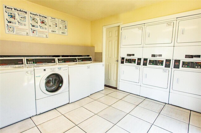 Photo - 6011 Winegard Rd Unidad A