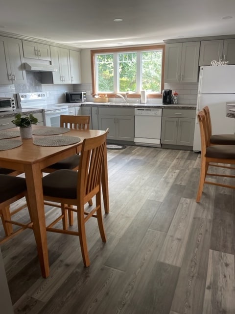 Photo - 990 S Barre Rd