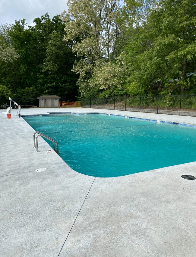 Photo - 15 Thayer Pond Dr Unit 8