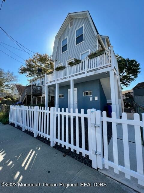 Photo - 80 Center Ave Unidad B