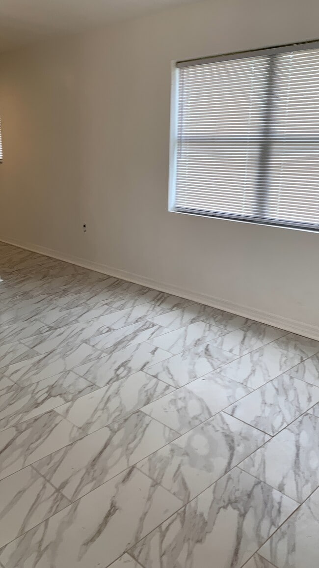 Photo - 1604 2nd St NW