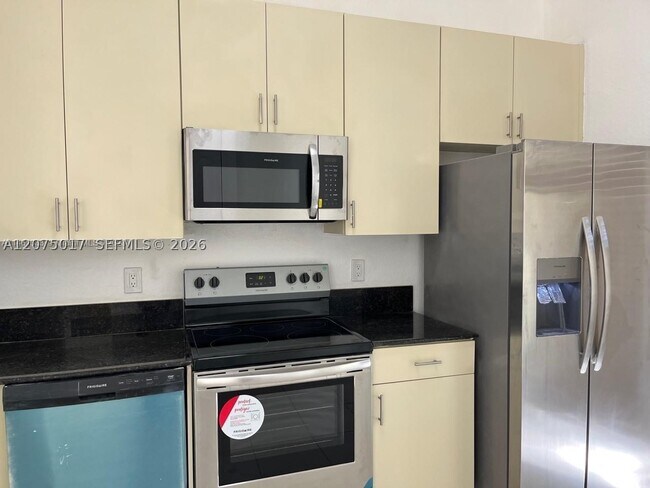 Photo - 2315 NE 37th Terrace