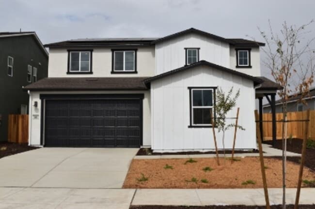 Photo - 682 Stephanie Dr