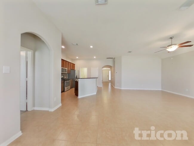 Photo - 410 Heatherton Hill Dr