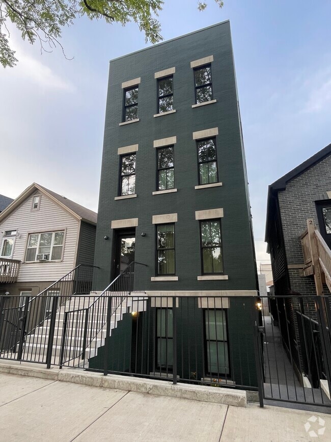 Building Photo - 1626 W 21st Pl Unit 1R Rental