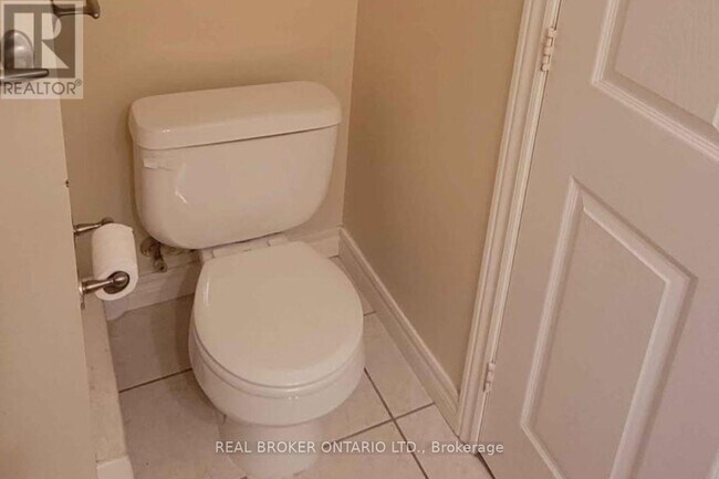 Photo - 341 New St Unit 2