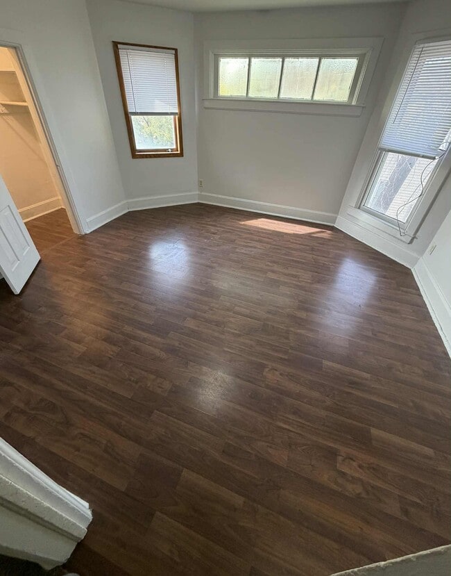 Bedroom 1 - 212 7th Ave SE Unit 3