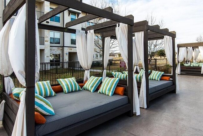 Photo - 10500 S I-35 Frontage Rd Unit c4