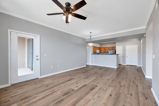 Photo - 20100 N 78th Pl