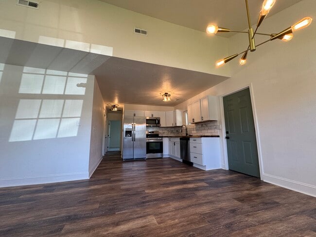 Photo - 1712 Vada Cir