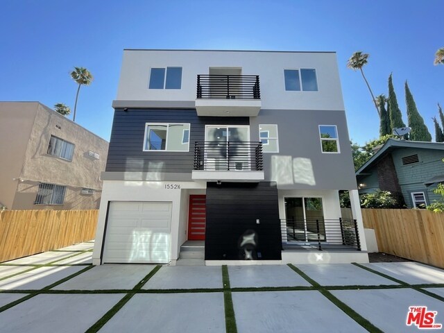 Photo - 1554 Winona Blvd