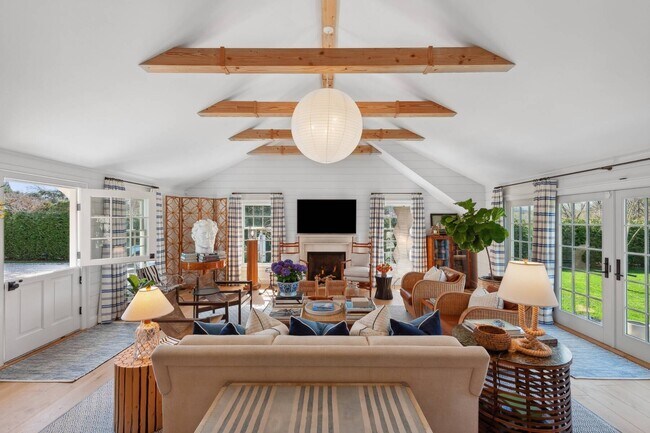 Photo - 31 Aberdeen Ln