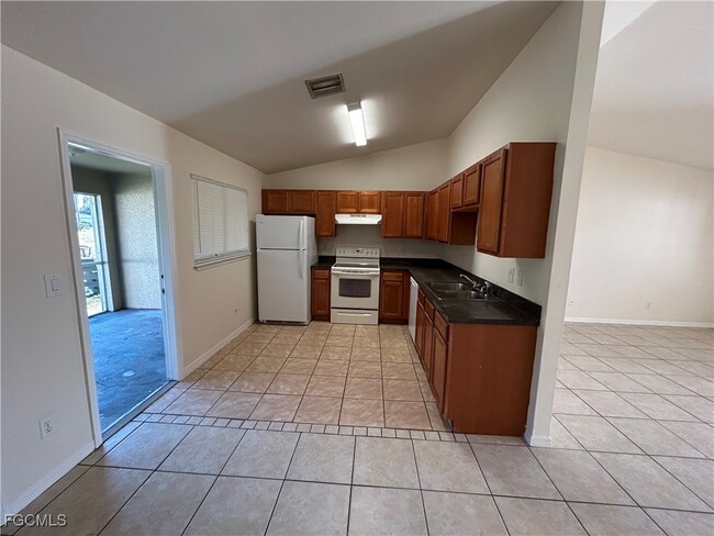 Photo - 5130 26th St SW