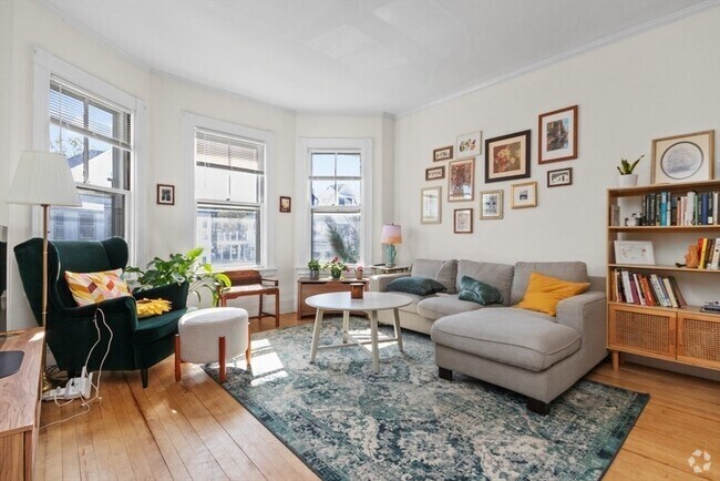 Building Photo - 21 Bentley St Unit 2 Rental