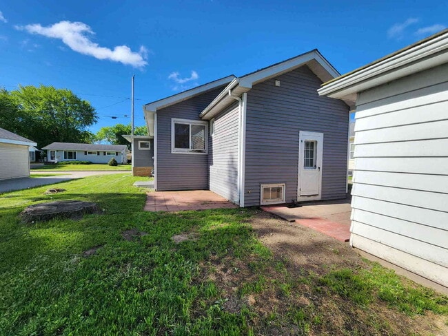 Photo - 3 Bedroom with Garage