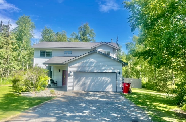 Building Photo - Fantastic 4 bedroom single family home wit...