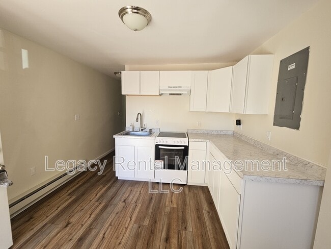 Photo - 626 N Church St Unit 1st floor