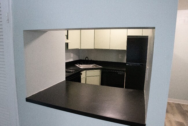 2800 Crystal St Unit K-2