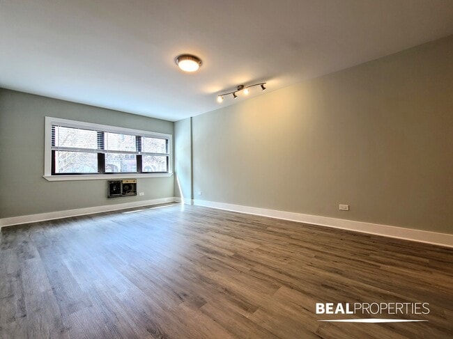 Photo - 1435 N Dearborn St Unit A