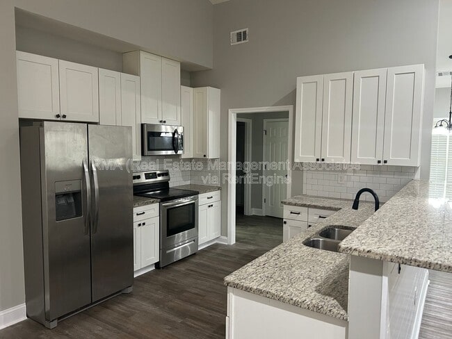 Photo - 202 Autumn Ridge Dr